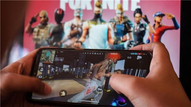 Smartphone-Variante von „Fortnite“ kehrt auf iPhones zurück Apple hatte das Spiel „Fortnite“ im August 2020 aus seinem App Store verbannt.