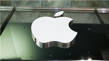 Apple sieht sich wegen der Funktion unter anderem Kritik vom Facebook-Konzern Meta ausgesetzt. (Archivbild)