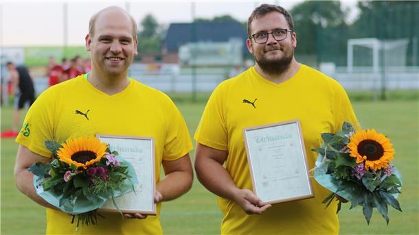 Arne Pauls und Christian Edzards vom Schleuderball-Landesligisten TSV Abbehausen