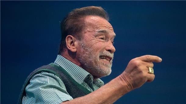 Schwarzenegger: Europa bei Energie „sehr, sehr verwundbar“ Arnold Schwarzenegger beim Unternehmensgründer- und Investorentreffen Bits & Pretzels.
