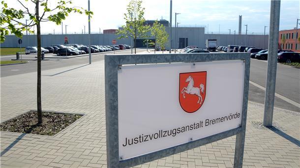 Auch auf den Betrieb einer Justizvollzugsanstalt Bremervörde wirkt sich die Bedrohung durch das Coronavirus aus.