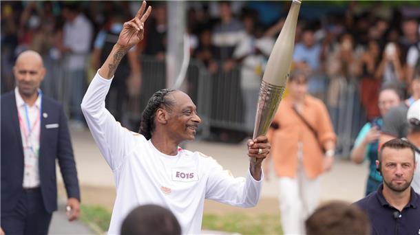 Auch  beim Fackellauf in Paris war Snoop Dogg