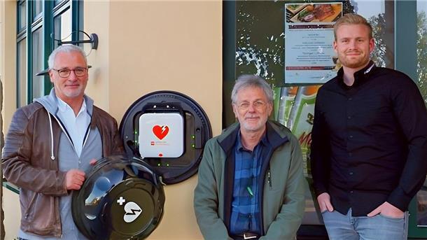 Defibrillator am Weserschlösschen in Blexen