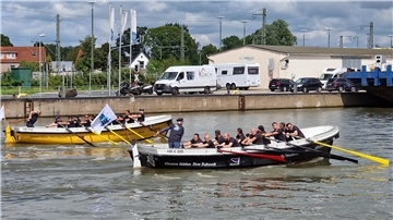 Kutterpullen im Braker Binnenhafen