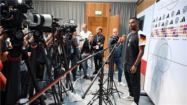 Calmund: Keine Sorgen um Leverkusen - Tah ist „überrascht“ Auch der Ex-Leverkusener Jonathan Tah ist vom schnellen Trainer-Rauswurf bei Bayer überrascht.