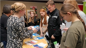 Auch der Landkreis Rotenburg stellte sich und sein breit gefächertes Ausbildungsangebot vor, das junge Menschen mit Hauptschulabschluss bis hin zum Abitur anspricht.