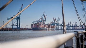 Auch die Hafen- und Logistikbranche in Bremerhaven kämpft mit den Folgen der Corona-Krise.