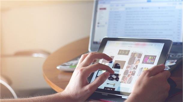 Digitales Marketing für lokale Unternehmen: Erfolgreiche Strategien und Tipps tablet