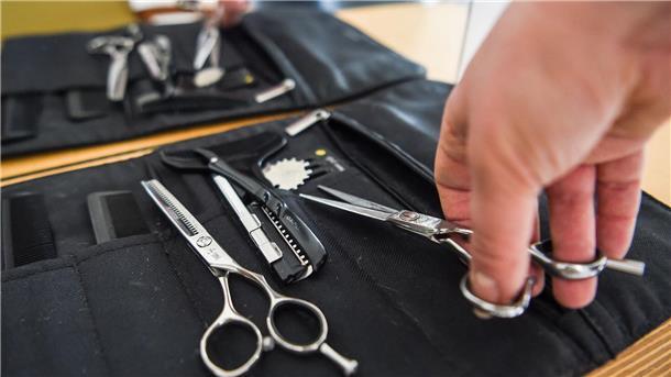 Angehende Köche und Verkäufer oft unzufrieden Auch im Friseurhandwerk ist die Zahl der unzufriedenen Auszubildenden relativ hoch.
