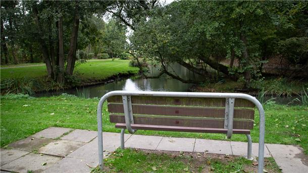 Drogensucht: Wie eine Mutter seit zehn Jahren um ihren Sohn kämpft Auch in diesem Stadtpark hält sich die lokale Dealerszene auf.