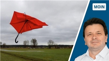Links: Ein kaputter roter Regenschirm fliegt in der Luft. Rechts: NZ-Reporter Ismail Kul.