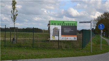 Werbeplakat für Industriegebiet Am Hexenberg in Zeven-Aspe