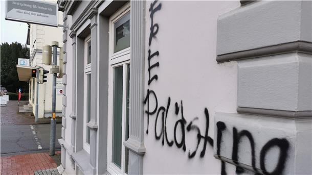 Gebäude mit Graffito