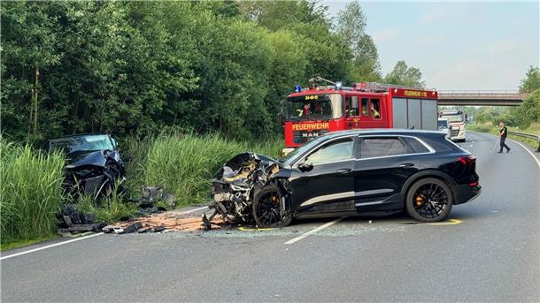 Drei Verletzte bei Unfall nahe Wesertunnel - B437 wieder freigegeben Auf der B437 hat es Dienstagmorgen heftig gekracht. Die Straße war mehrere Stunden gesperrt.