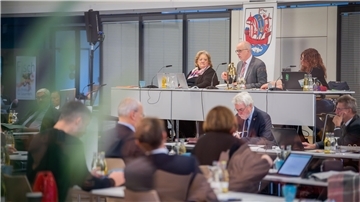 BD-Kandidaten bei Vorstandswahl wieder abgelehnt Stadtverordnetenversammlung Ende November 2023: Beginner Sitzung im Fischbahnhof.