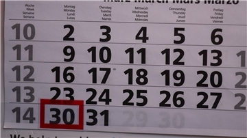 Auf einem Kalender ist der 30. eines Monats markiert. Fast geschafft...