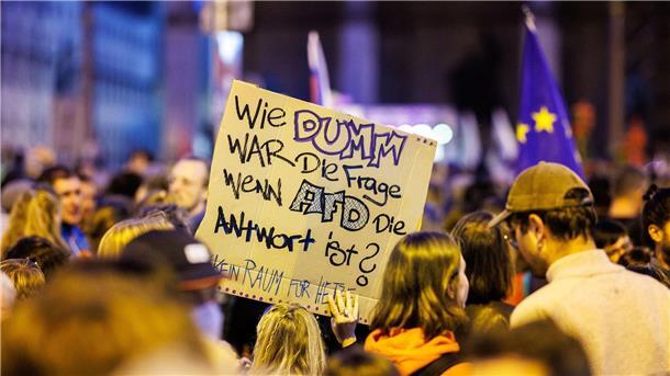 München: 35.000 Demonstranten gegen Rechts auf der Straße Auf einer Kundgebung protestieren Menschen gegen den Rechtsruck in Bayern.