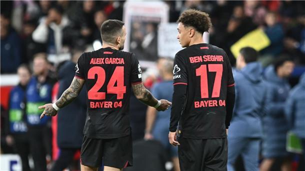 „Wirklich wütend“: Leverkusens herber Einbruch im Umbruch Auf Leverkusens Aleix Garcia (l) und Co. warten in der Königsklasse weitere starke Gegner.