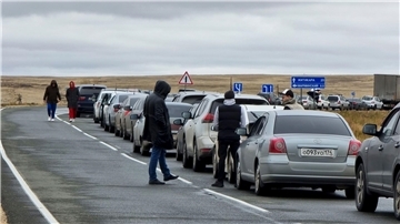 Aufgrund der Teilmobilisierung reisten viele Russen in die angrenzenden Ex-Sowjetrepubliken aus.