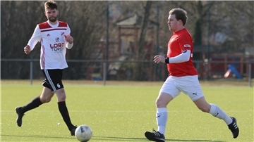 Daniel Bremer vom 1. FC Nordenham in der Fußball-Kreisliga