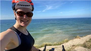 Aus kurzen Pendelstrecken wurden weite Wege: Auch Radfahrerin Mailin Busko beteiligt sich an der Aktion „3mal um die Welt“.