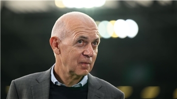 Aus Sicht des Präsidenten des Deutschen Fußball-Bundes (DFB), Bernd Neuendorf, ist die Konkurrenz um die Vergabe der Frauen-EM 2029 stark.