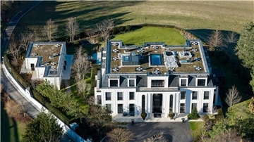 Außenansicht der von Signa-Gründer R. Benko privat genutzten Villa.