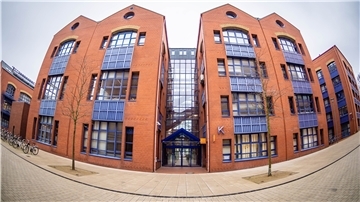 Außenaufnahmen der Hochschule Bremerhaven im Februar 2019. 