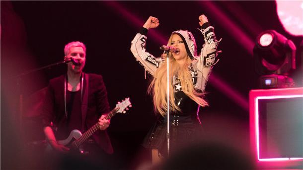Hurricane-Liveticker: Ein Wahnsinns-Festival geht zu Ende Avril Lavigne sorgte für ordentlich Stimmung.