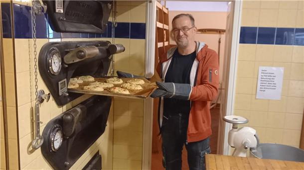 Bäcker Dirk Wemken wird am 10. September den Ofen im Museum anheizen und besonderes Brot backen.