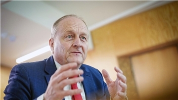 Bauernpräsident Joachim Rukwied möchte die geplante Pflichtkennzeichnung der Haltungskategorien ausbauen.
