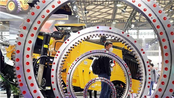 Chinas Subventionen gefährden deutsche Wettbewerbsfähigkeit Baumaschinen-Messe in Shanghai. Die hohen Industriesubventionen in China gefährden nach einer neuen Studie des Prognos-Instituts die Wettbewerbsfähigkeit der deutschen Wirtschaft.