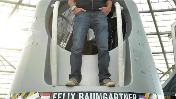 Baumgartner mit Österreich-Fahne. (Archivbild)