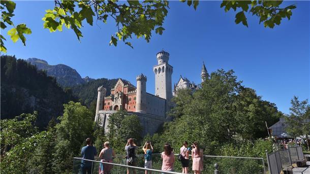 Bayern verliert Prozess um Namen „Neuschwanstein“ Bayern hat die Namensrechte an „Neuschwanstein“ - unterliegt aber vor Gericht.