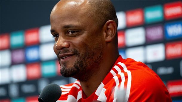 Wetter bremst Bayern-Tross: „Wieder so ein Thunderstorm“ Bayern-Trainer Vincent Kompany bei der Pressekonferenz vor dem Achtelfinale gegen Flamengo.