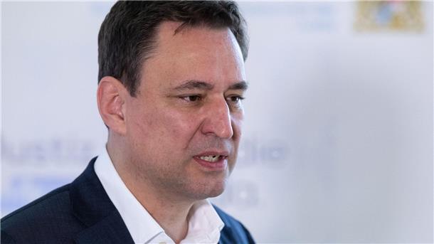 Justizminister Eisenreich weist Kritik an Razzia zurück Bayerns Justizminister Georg Eisenreich war über das Verfahren gegen die Letzte Generation informiert.
