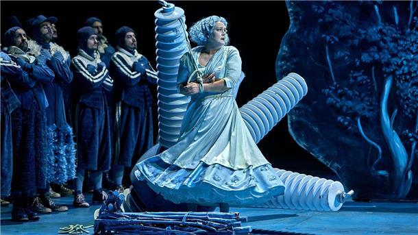 Er ist wieder da: Bayreuth feiert Christian Thielemann Bayreuths Elsa in der Oper „Lohengrin“.