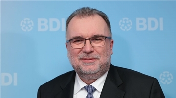 BDI-Präsident Siegfried Russwurm: „Dass Amerikaner viele Milliarden Euro in eine innovative mittelständische Firma bei uns investieren, zeigt die Klasse von Technik und Unternehmen in Deutschland.“
