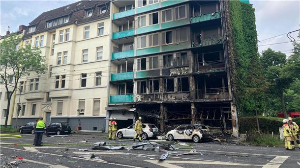Bei dem Brand des Wohnhauses in Düsseldorf gab es Tote und Verletzte.