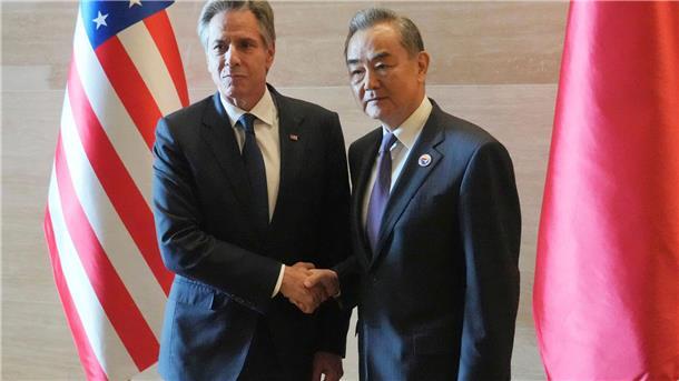 Bei dem knapp anderthalb Stunden dauernden Gespräch haben Wang Yi und Antony Blinken vor allem kritische Töne angeschlagen.
