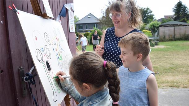 Sommerfest auf dem Hof des Mehrgenerationenhauses