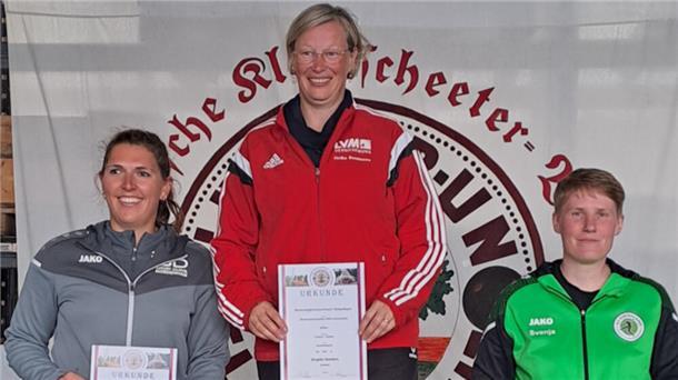Brigitte Sanders, Karin Bruns und Svenja Girnus