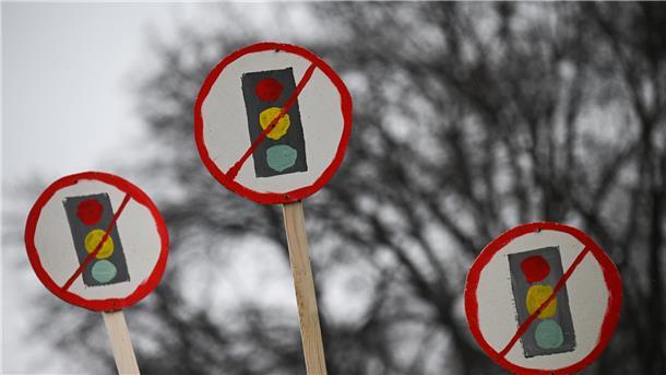 Bei den Wahlen in zwei ostdeutschen Bundesländern haben sich viele Wählerinnen und Wähler von den Ampelparteien abgewandt. Die BZ fragte nach, wie Kommunalpolitikerinnen und Kommunalpolitiker im Landkreis Rotenburg die Situation nach der Wahl bewerten. 