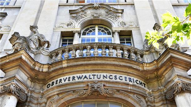 Bei der Berliner Justiz sind Dutzende Verfahren im Streit über die Visavergabe an Afghanen mit Aufnahmezusage eingegangen. (Symbolbild)