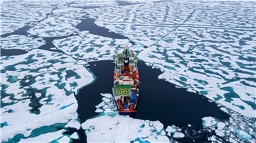Polarstern bei der MOSAiC-Expedition
