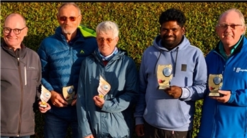 (von links) Andreas Lutz, Fredo Menzel, Waltraud Hagemann, Gowtham Kopanathi und Rainer Grunst