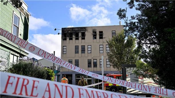 Neuseeland: Hostel-Feuer wohl „Brandstiftung“ Bei einem Brand in einem Hostel in Neuseelands Hauptstadt Wellington sind mehrere Menschen ums Leben gekommen.