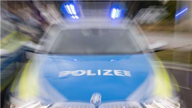 Bei einem missglückten Wendemanöver in Scheeßel ist eine Frau verletzt worden. Das berichtet die Polizei.