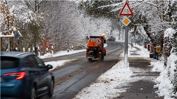 Bei extremen Wetterverhältnissen in Niedersachsen kann es zu Schulausfällen kommen. Die Entscheidung darüber liegt bei den Landkreisen.