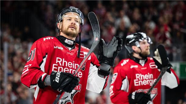 Bei Haie-Kapitän Moritz Müller ist nach dem verlorenen DEL-Finale vieles unklar 
